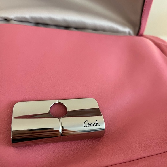 Pink Coach purse - Picture 4 of 5